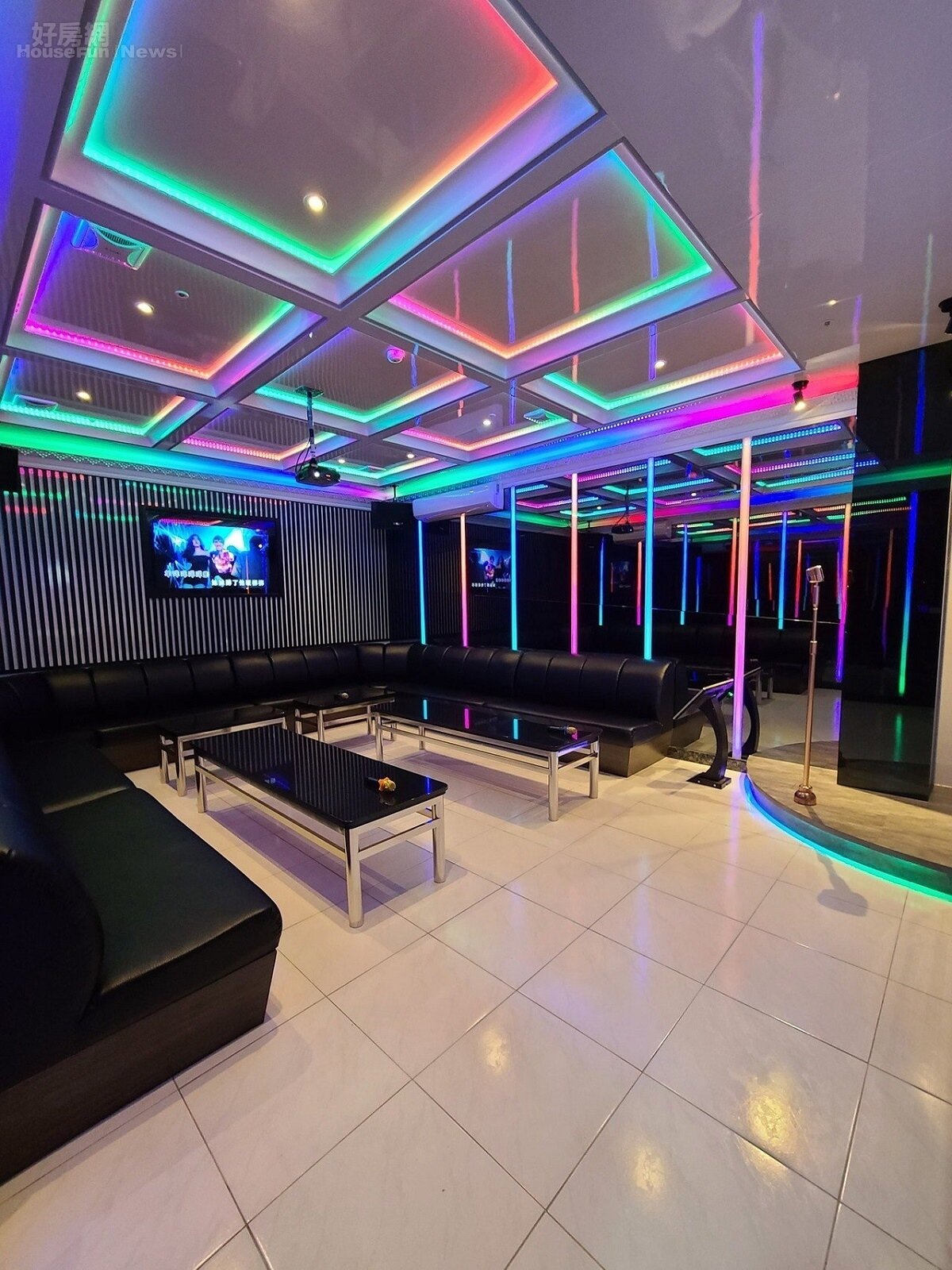 嘉義市政府表示全市70間視聽歌唱業,應有過半都會申請復業;嘉市多間KTV已表示今起復業。圖/翻攝臉書粉專合家歡KTV