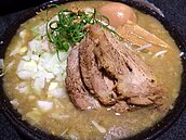 拉麵控哭了！鷹流拉麵宣布忠孝本店11月底要關了