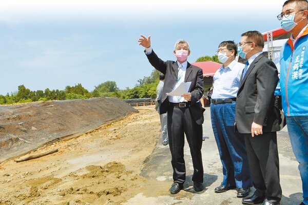 新竹縣高效能垃圾熱處理設施基地位置在竹北市拔子窟地區，面積約2.7公頃，未來完工可每日處理500噸垃圾。圖／新竹縣政府提供