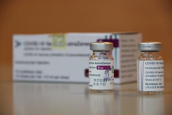 桃園龜山一名30歲男子打完AZ疫苗血栓，送醫做開顱手術才保住性命（示意圖）。圖／聯合報資料照