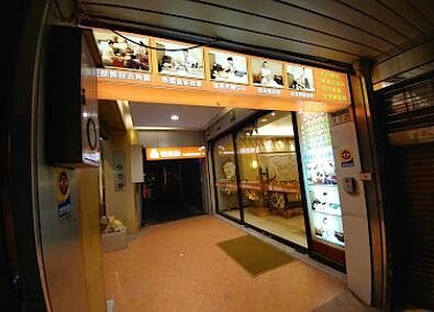 泰晶殿皇家養身集團執行長張秀華表示,隨著疫情降溫,7月底泰晶殿業績回溫六~七成、9月攀升到八成,10月全台泰晶殿14家分館預約爆滿。圖/翻攝自Google map