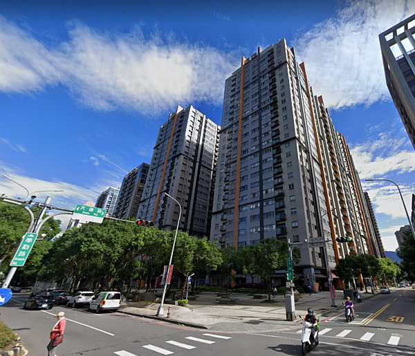 網友指出北大特區兩房行情站上4字頭。示意圖/翻攝自Google maps