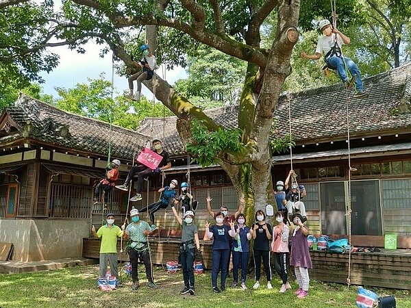 愛樹護樹與樹共存的好生活。圖/嘉義市環境保護局&觀光新聞處
