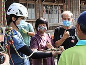 「社區規劃師」新體驗　爬樹、修樹樣樣來