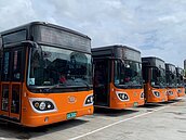 響應綠能交通　國光客運新北全電動公車啟動