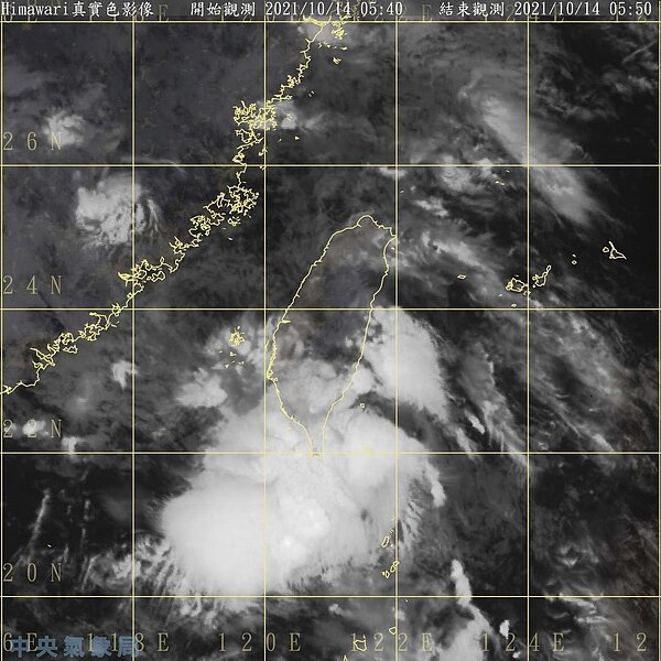 台灣南部一團對流區,不再是以地形舉升的地形雨為主,分析上這邊有個增強的東風波,將逐漸往西移動。氣流型態改變,東部持續性降雨的天氣也到尾聲。圖/取自鄭明典臉書