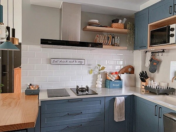 改造後的開放式廚房。圖/截自《佈置藏在生活裡》