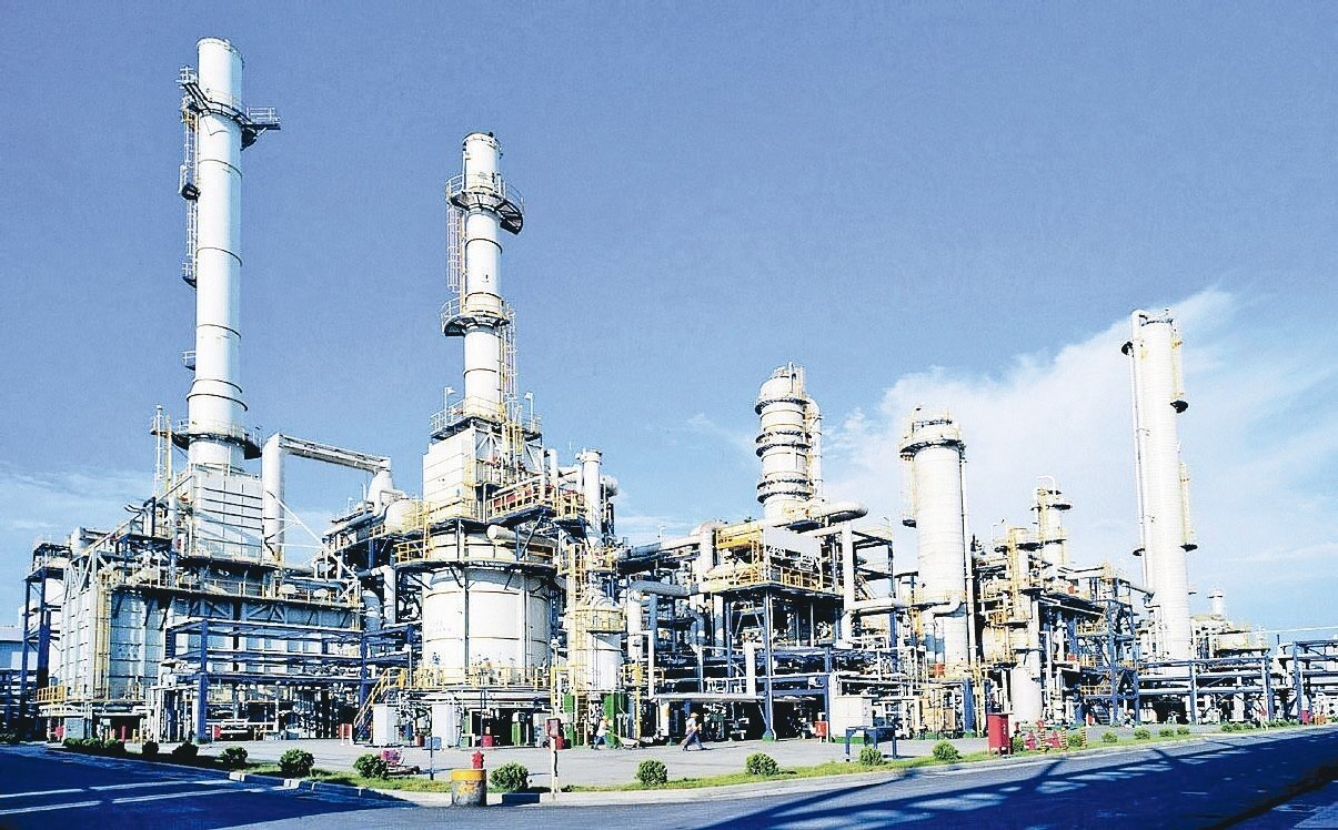 大陸能耗雙控、十一長假回補潮,推升石化原料大漲,國內石化廠大利多。(聯合報系資料庫)