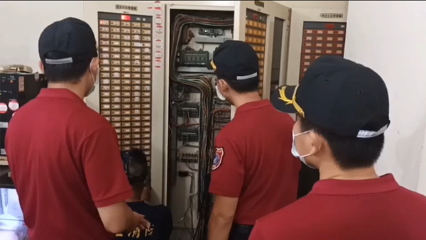 桃園市43處複合大樓須安檢,消防局目前已完成21處。圖/消防局提供