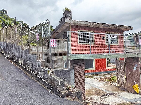 已故軍火商汪傳浦妻子葉秀貞位於北市至善路的別墅將在12月拍賣，底價為7454萬元。（士林分署提供）