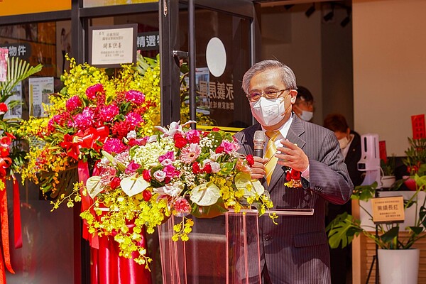 永慶房產集團加盟事業處劉炳耀董事長表示，目前永義房屋加速展店腳步，預計到2022年將在全台開出100家店。圖／永慶房產集團提供