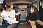 4歲以上搭客運未繫安全帶　最高罰6000