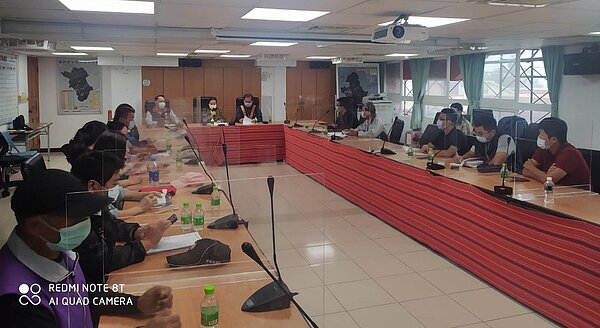 復興區公所召開協調會討論無預警停電問題，里長們都到場。記者鄭國樑／翻攝