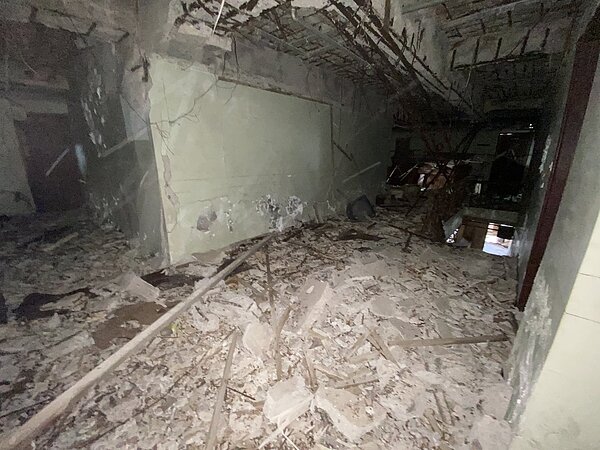 台南來亞飯店廢棄多年,內部殘破不堪。記者修瑞瑩/攝影