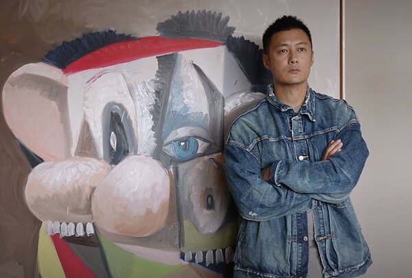 余文樂首次開箱工作室。圖/截自《Inside Out》