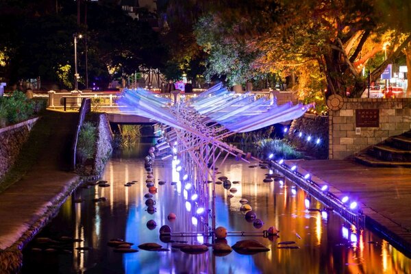 2021新竹光臨藝術節壓軸光雕展開展4天已突破124萬參觀人次。圖／新竹市政府提供