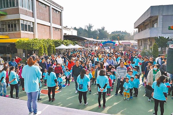 雲林縣麥寮鄉每年有500名新生兒，鄉公所強化幼兒福利。圖／麥寮鄉公所提供