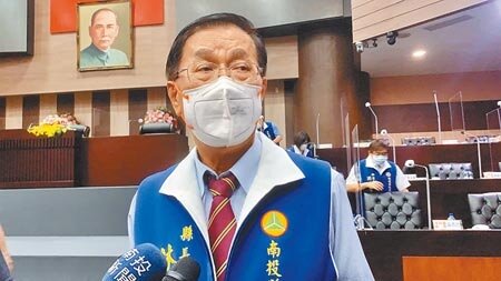 南投縣長林明溱29日表示,將興建廠房出租給創業青年。(廖志晃攝)