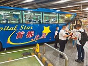 柴油明大漲0.7元　衝擊客運票價