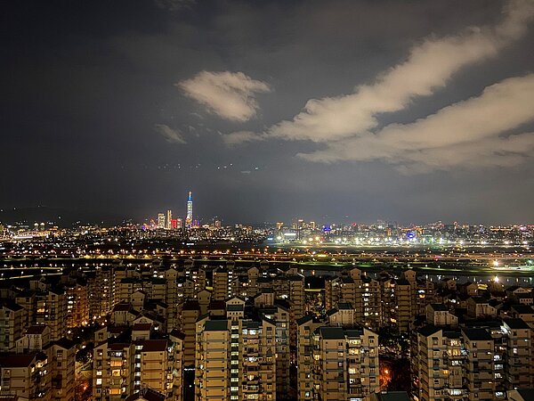 網友好奇提問，現在年輕人都幾歲買下第一間房？示意圖／好房網News記者胡琪俐攝