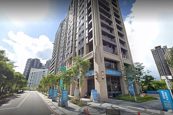 麗寶集團旗下績優生名軒開發(1442)今年受惠「名軒富麗」、「名軒夏卡爾」完工交屋入帳,第三季獲利可望高速成長,全年業績有機會大爆發!