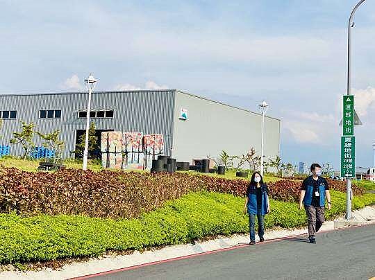 新北市五股「夏綠地」專案協助業者土地、廠房合法化,原本677家業者中,僅109家過關。圖/新北市工務局提供