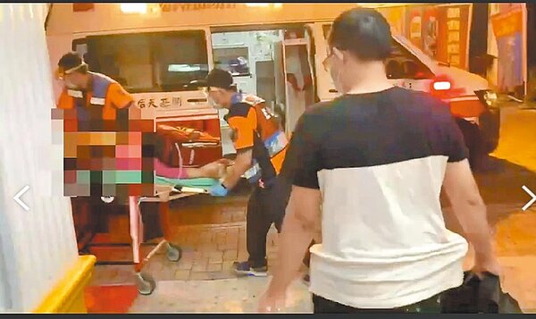 高雄警方赴台南抓要犯，警匪駁火16槍，陳姓槍擊要犯當場遭擊斃，警方將他送醫仍不治。圖／翻攝照片
