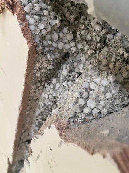 濕式輕隔間可以減輕室內牆體重量,在新大樓建案中十分常見。圖/翻攝自臉書社團「裝潢DIY研究室」