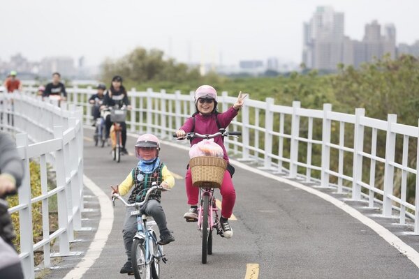 第5屆「小鴨慢騎」自行車挑戰11／6線上登場。圖／北市府提供