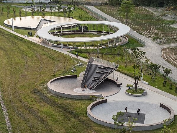 十座國際大獎肯定，屏東縣民公園再獲美國建築大師獎。圖／屏東縣政府城鄉發展處提供