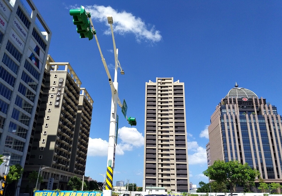 央行理事認為,央行因應高房價問題採限制貸款成數,以提高購房與購地的資金成本與降低資金來源來抑制房、地價,不過最有效的方法為租稅,但租稅調整不易。圖/好房網News記者林和謙攝