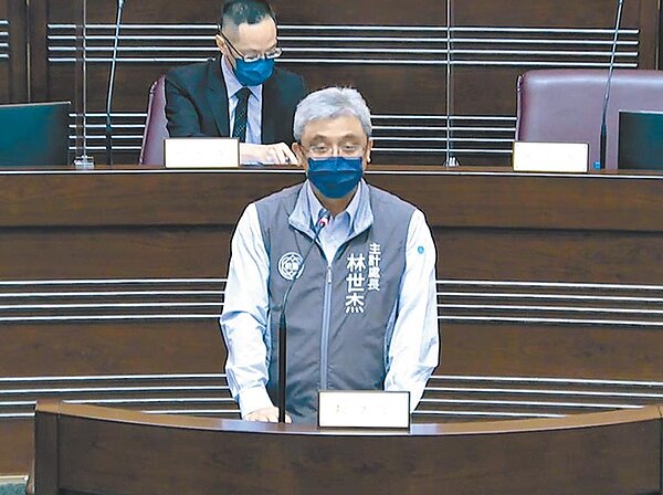 桃園市主計處長林世杰表示，桃園升格後人口快速成長，三心六線道路網等重大建設陸續開工，市府除向中央申請補助減輕財政負擔外，也持續開源節流，審慎籌編預算。（陳夢茹翻攝）