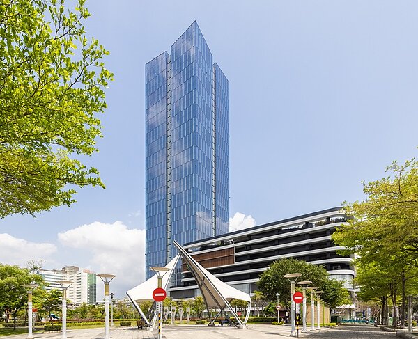 宏匯i-Tower商辦大樓。圖／海研建築提供