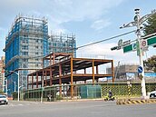 桃園移靈闢春日路　繼承得借錢繳稅