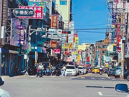 
桃園市新舊屋價差中區居冠，買中古屋較可發揮增效益。（呂筱蟬攝）
