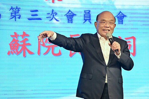 行政院長蘇貞昌昨(7)日出席新北市屏東同鄉會會員大會。圖/行政院提供