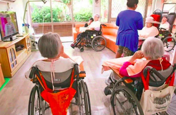 中央為加速日照中心增設，開放申請補助以「一學區一日照」優先。圖／聯合報系資料照