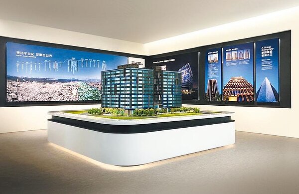 華固首度跨足新北廠辦巿場,推出「華固國家置地」,即吸引電子科技、隱形冠軍紛紛進駐。圖/中時電子報