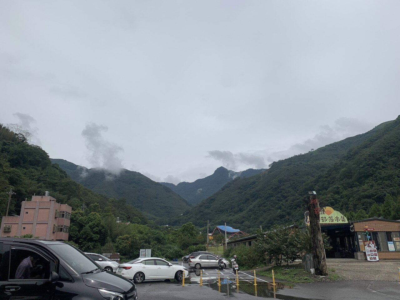竹60線是通往尖石鄉後山的重要道路,沿途還會經過青蛙石、那羅市集等景點。記者巫鴻瑋/攝影