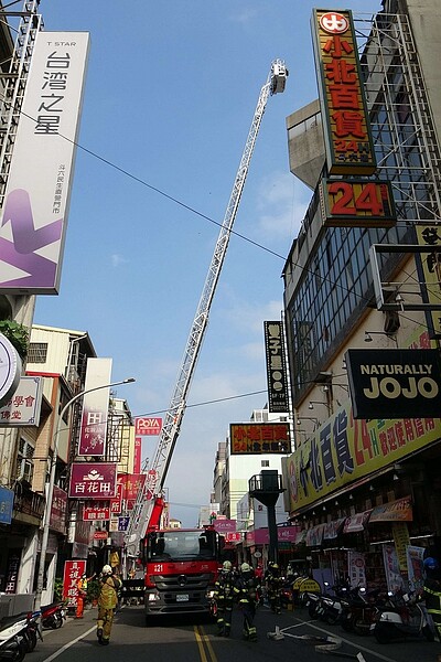 為避免城中城類似事件再次發生，雲林縣本月將舉辦3場防災演練，強化危老逃生作為。圖／雲林縣消防局提供