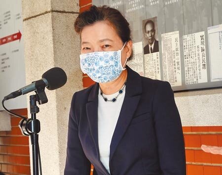 針對監察委員田秋堇、蔡崇義、賴振昌11日將提出「台電奇異核四仲裁案」調查報告,經濟部長王美花(見圖)赴立法院經濟委員會會前受訪時表示,將等看到報告內容後,再做正式回應。(劉宗龍攝)