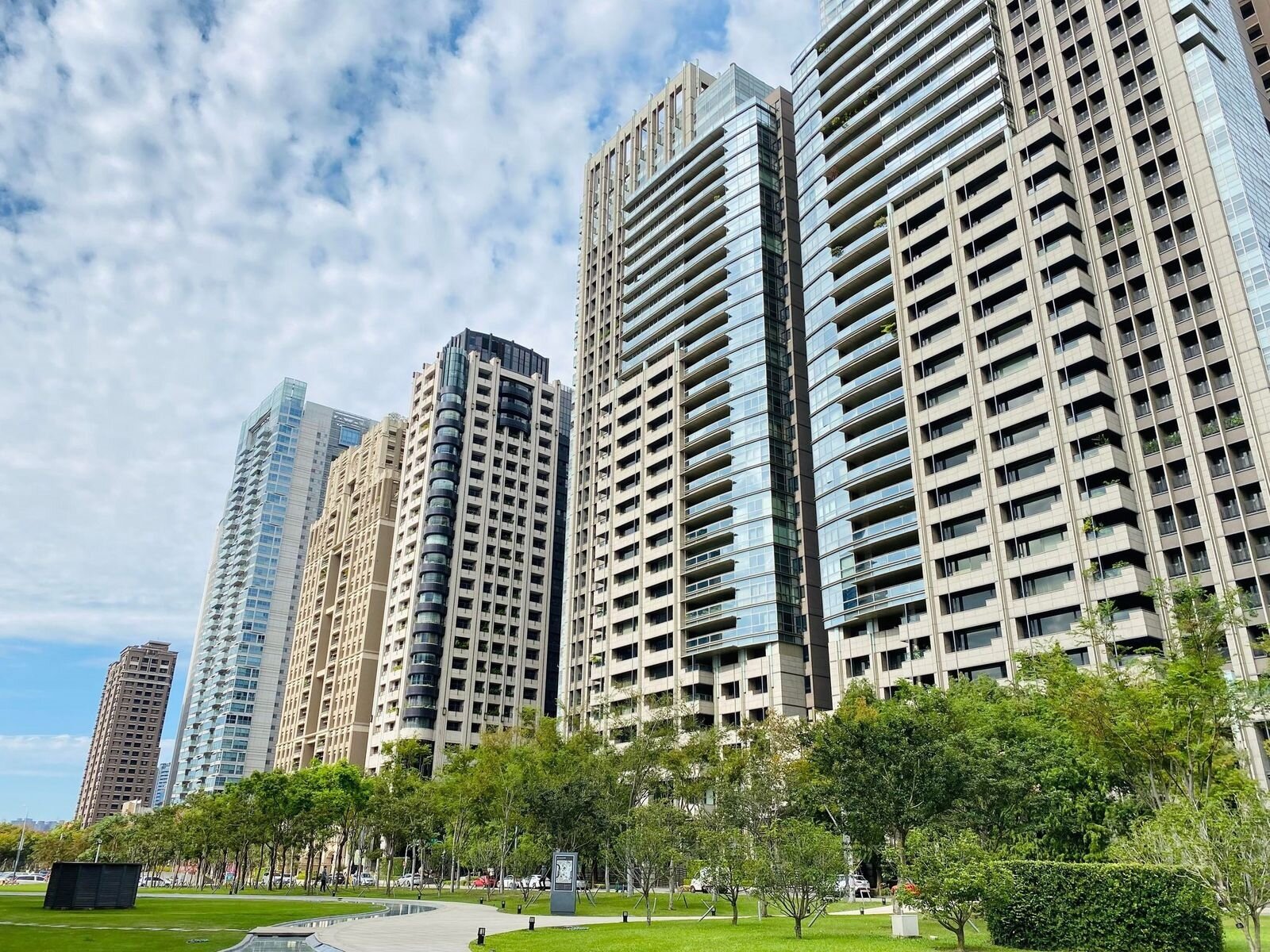 西屯區 台中 大樓 七期。圖／好房網News記者嚴鈺雯攝