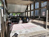 捷運江子翠站3號出入口　雙向電扶梯11／17啟用