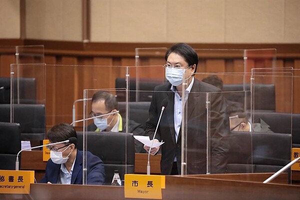 基隆市長林右昌表示,不要什麼都一句話台鐵改革,談了二十幾年基本上做不到,大家都清楚。(基隆市政府提供/陳彩玲基隆傳真)