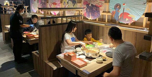 餐飲業呼籲政府減關稅或營業稅減半,協助渡過急性通膨危機。圖/中時報資料照片