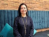 悄悄折扣戰？華泰名品城「精品業績升、國產品牌衰」　疫後餐飲不再獨寵