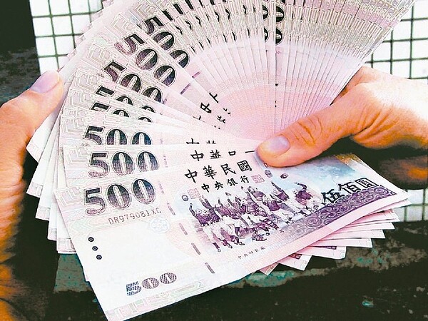 2021年前十月壽險業稅前盈餘3,753億元,再創歷史新高紀錄。圖/聯合報系資料庫