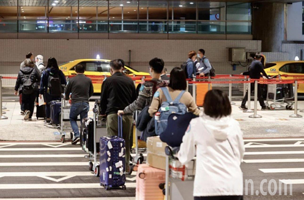 春節返台潮，防疫計程車吃緊。圖／聯合報系資料照