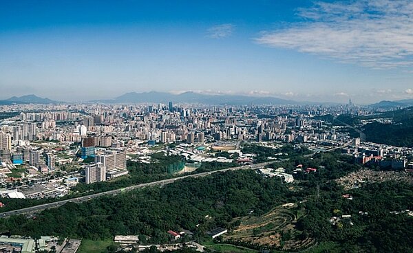 搭配土城暫緩重劃區的發展，未來土城司法園區除了有土城看守所、新北地方法院、新北地方檢察署等機關遷入，以及國道用地、社福設施用地，另外也會有部分的住宅區與商業區規劃。圖／新北市城鄉局