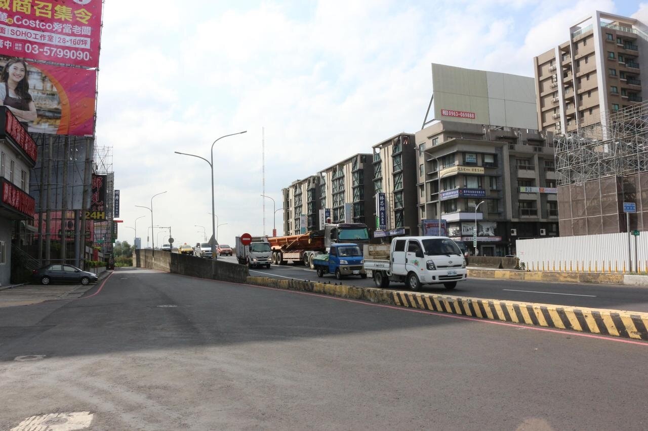 竹北市經國大橋為來往新竹縣市及科學園區重要聯絡道,將進行改善工程解決塞車之苦。記者巫靜婷/攝影